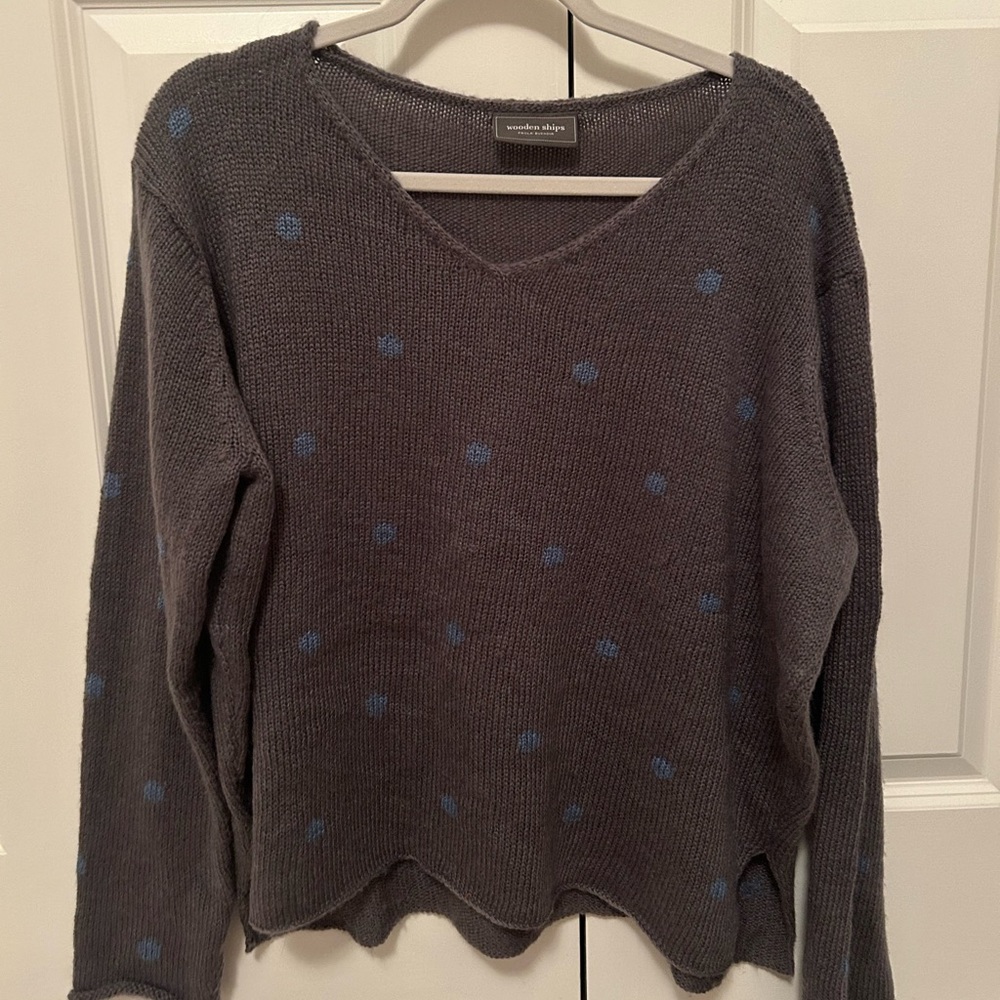 Gray with blue polka dots wooden ships sweater